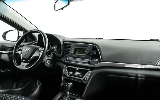 Hyundai Elantra 1.60 автоматическая, фото №5