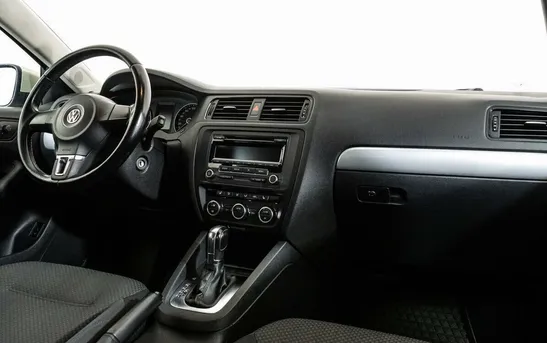 Volkswagen Jetta 1.60 автоматическая, фото №7