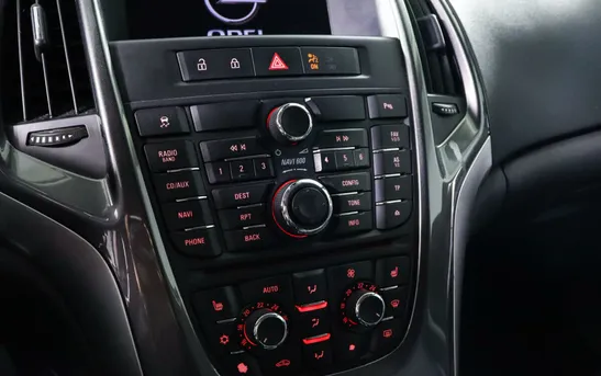 Opel Astra 1.40 автоматическая, фото №9