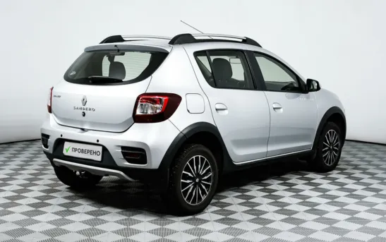 Renault Sandero 1.60 автоматическая, фото №2