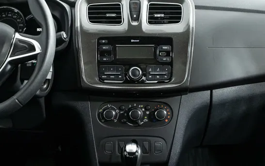 Renault Logan 1.60 вариатор, фото №9