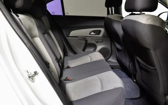 Chevrolet Cruze 1.60 механика, фото №7