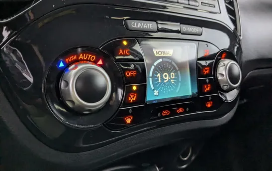 Nissan Juke 1.60 вариатор, фото №12