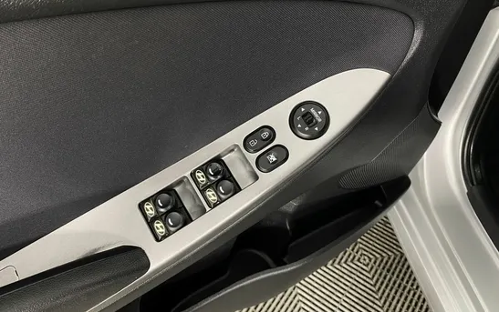 Hyundai Solaris 1.40 механика, фото №10