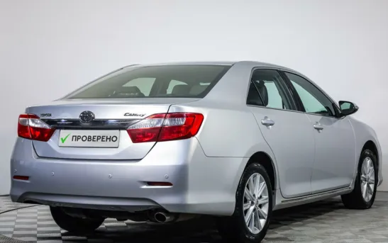 Toyota Camry 2.50 автоматическая, фото №2