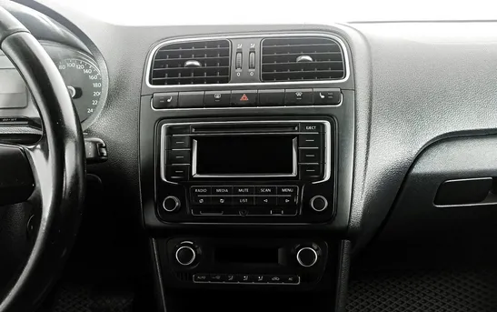 Volkswagen Polo 1.60 автоматическая, фото №7