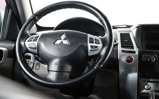 Mitsubishi Pajero Sport 2.50 автоматическая, фото №5