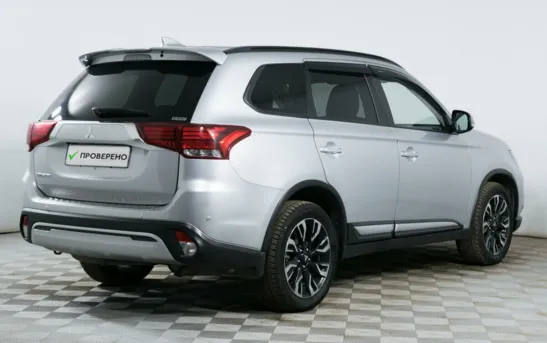 Mitsubishi Outlander 2.00 вариатор, фото №2