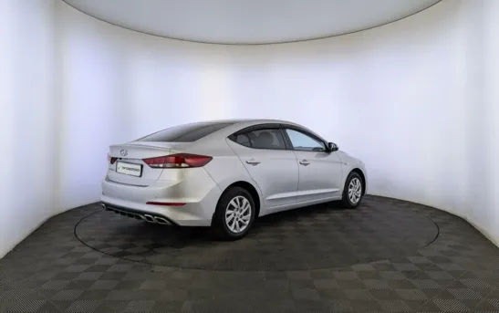 Hyundai Elantra 1.60 автоматическая, фото №2