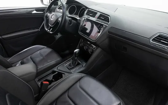 Volkswagen Tiguan 2.00 робот, фото №5