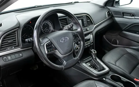Hyundai Elantra 2.00 автоматическая, фото №8