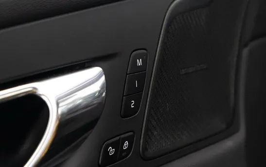 Volvo XC60 2.00 автоматическая, фото №18