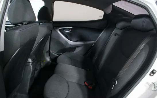 Hyundai Elantra 1.80 автоматическая, фото №6