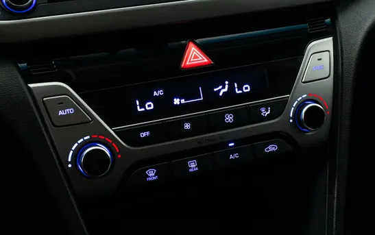 Hyundai Elantra 1.60 автоматическая, фото №10