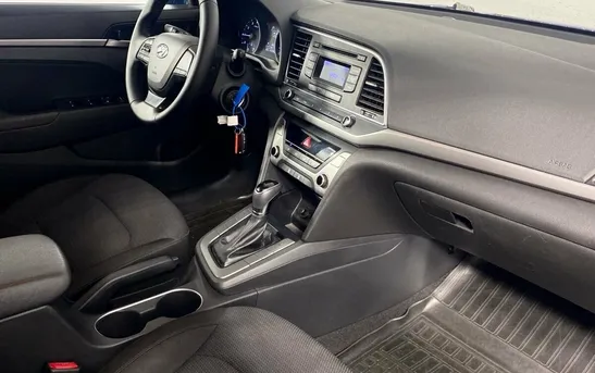 Hyundai Elantra 1.60 автоматическая, фото №5