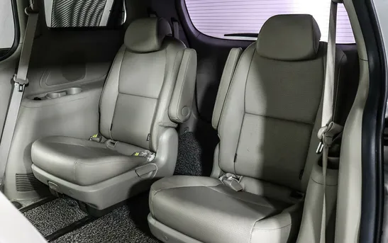 Kia Carnival 2.20 автоматическая, фото №8