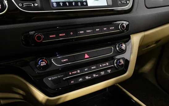 Kia Carnival 2.20 автоматическая, фото №21