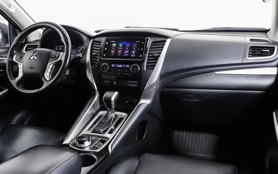 Mitsubishi Pajero Sport 2.40 автоматическая, фото №5