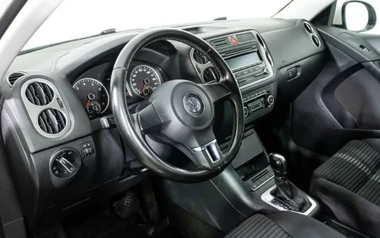 Volkswagen Tiguan 2.00 автоматическая, фото №6