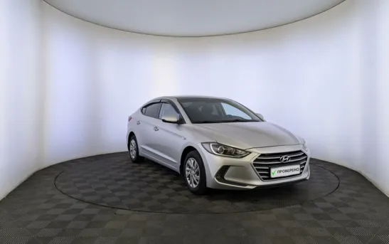 Hyundai Elantra 1.60 автоматическая, фото №3