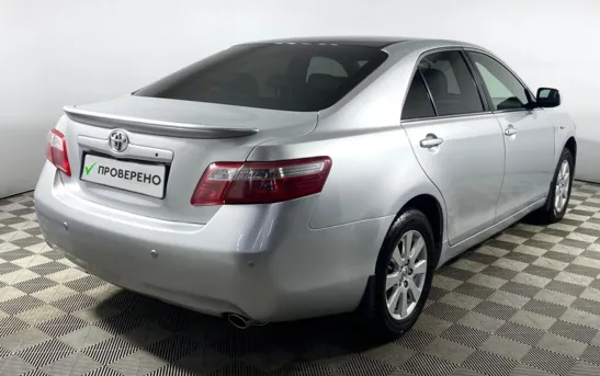 Toyota Camry 2.40 автоматическая, фото №2