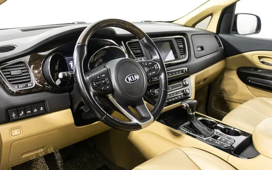 Kia Carnival 2.20 автоматическая, фото №8