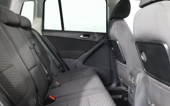 Volkswagen Tiguan 2.00 автоматическая, фото №8