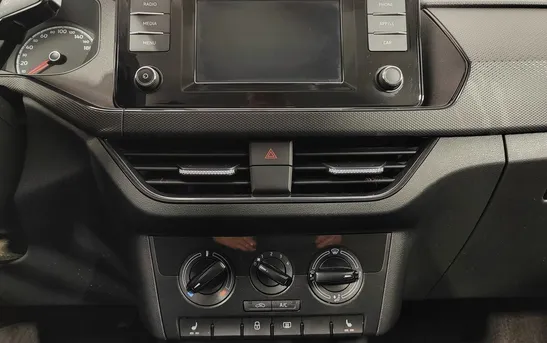 Volkswagen Polo 1.60 автоматическая, фото №7