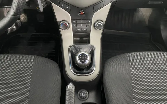 Chevrolet Cruze 1.60 механика, фото №9