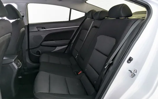 Hyundai Elantra 2.00 автоматическая, фото №6