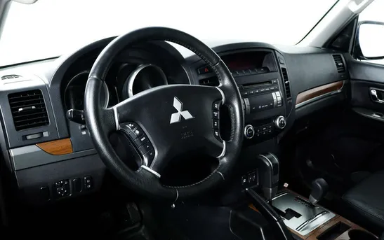Mitsubishi Pajero 3.80 автоматическая, фото №5
