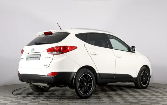 Hyundai ix35 2.00 автоматическая, фото №2