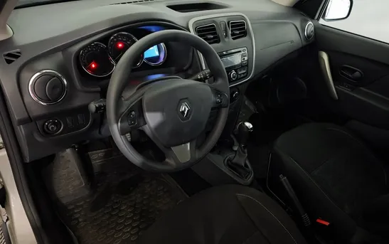 Renault Sandero 1.60 автоматическая, фото №5