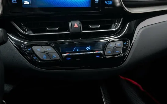 Toyota C-HR 2.00 вариатор, фото №16