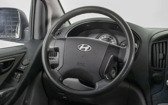 Hyundai Grand Starex 2.50 автоматическая, фото №12