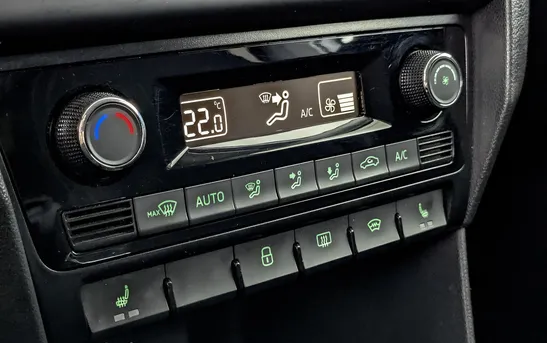 Skoda Rapid 1.40 робот, фото №11