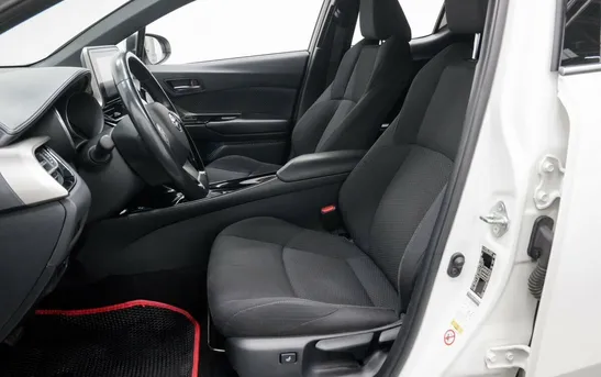 Toyota C-HR 2.00 вариатор, фото №15