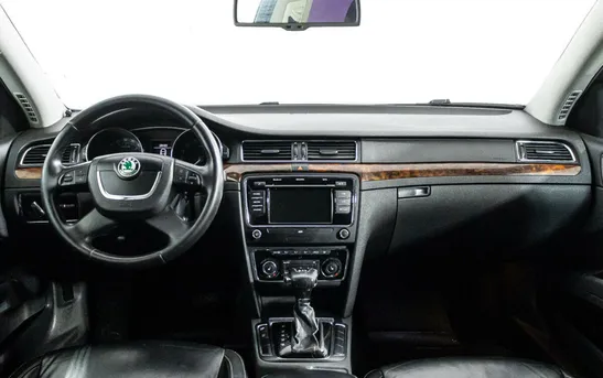 Skoda Superb 2.00 робот, фото №6
