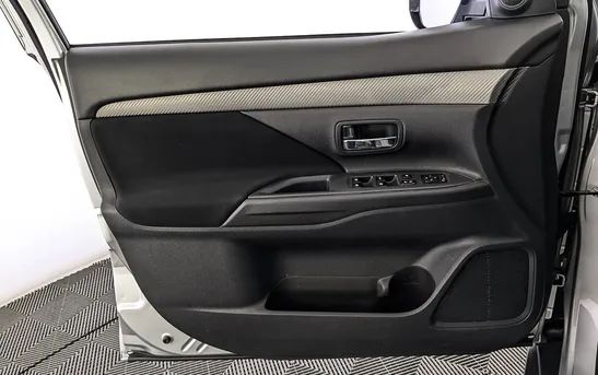 Mitsubishi Outlander 2.00 вариатор, фото №12