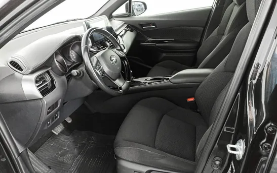 Toyota C-HR 2.00 вариатор, фото №8