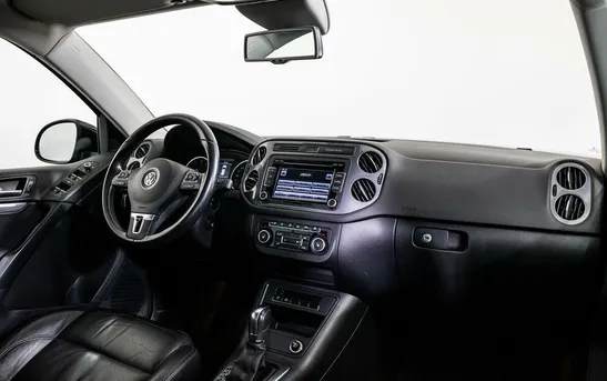 Volkswagen Tiguan 2.00 автоматическая, фото №6
