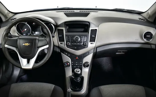 Chevrolet Cruze 1.60 механика, фото №5
