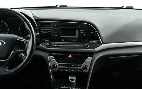 Hyundai Elantra 1.60 автоматическая, фото №9