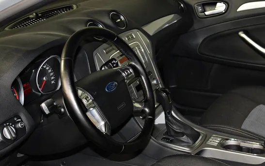 Ford Mondeo 2.30 автоматическая, фото №5