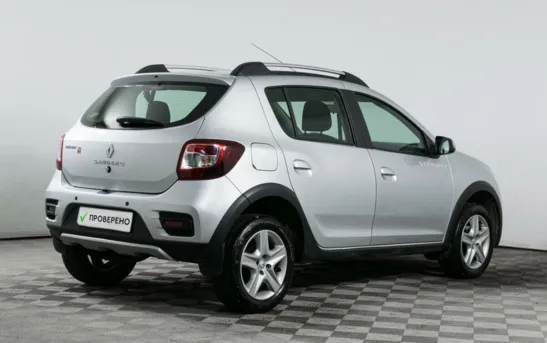 Renault Sandero 1.60 автоматическая, фото №2