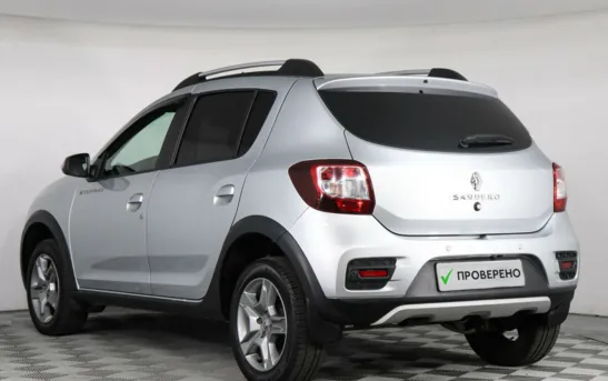 Renault Sandero 1.60 автоматическая, фото №4