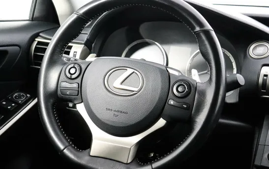 Lexus IS 2.50 автоматическая, фото №8
