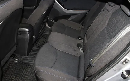 Hyundai Elantra 1.60 автоматическая, фото №6