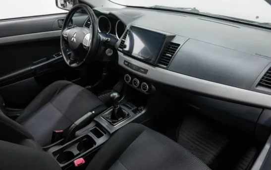 Mitsubishi Lancer 2.00 механика, фото №5