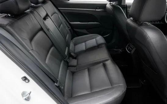 Hyundai Elantra 2.00 автоматическая, фото №8